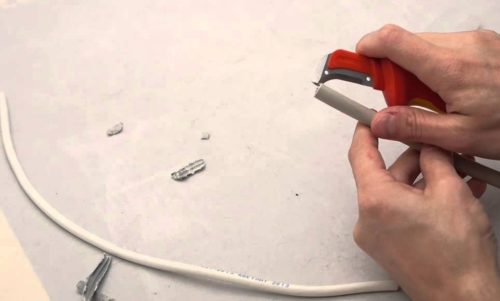 Как быстро снять изоляцию с кабеля или провода